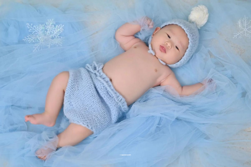 安康宝宝眼睛肿是什么原因 安康宝宝眼睛肿是什么原因